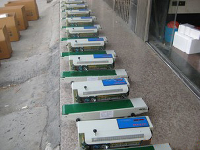 Plastic bags sealing machine ready for shipping