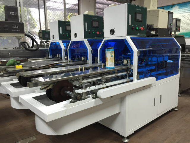 Hotmelt glue sealing machine in stock