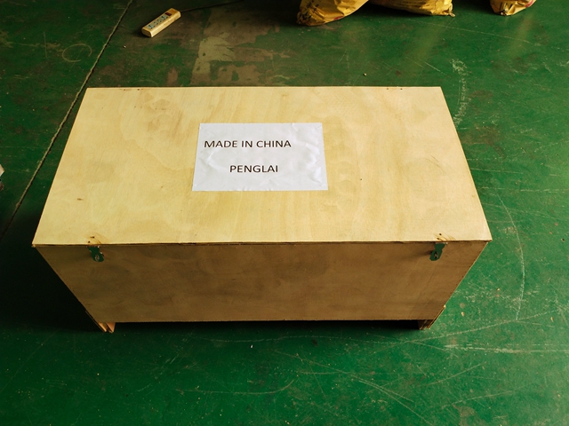 Wooden package for Aluminum foil sealing machine.jpg