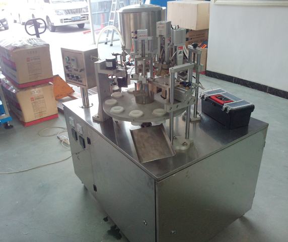 tubes filler sealer equipment.jpg